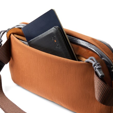 Bellroy Venture Sling 2.5 L 7