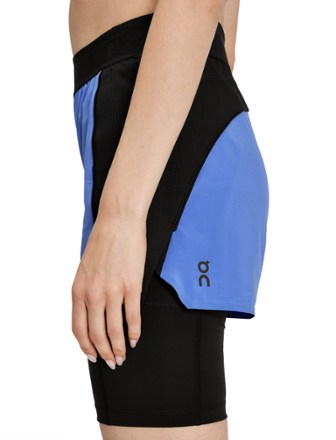 On Active Shorts - Women's 6