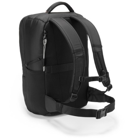 Sherpani Santiago 35 L Travel Pack 3