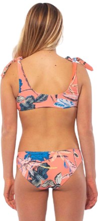 Sisstrevolution Stitch Bralette Swimsuit Top - Women's 1