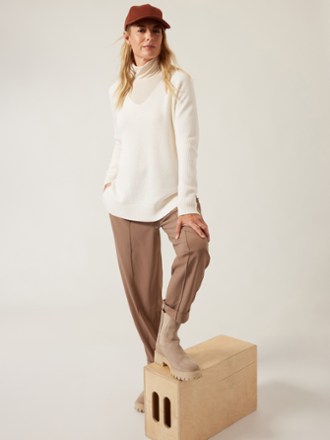 Athleta Hanover Refined V-Neck Sweater - Women's 3