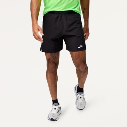 Brooks Journey 7" Shorts - Men's 1