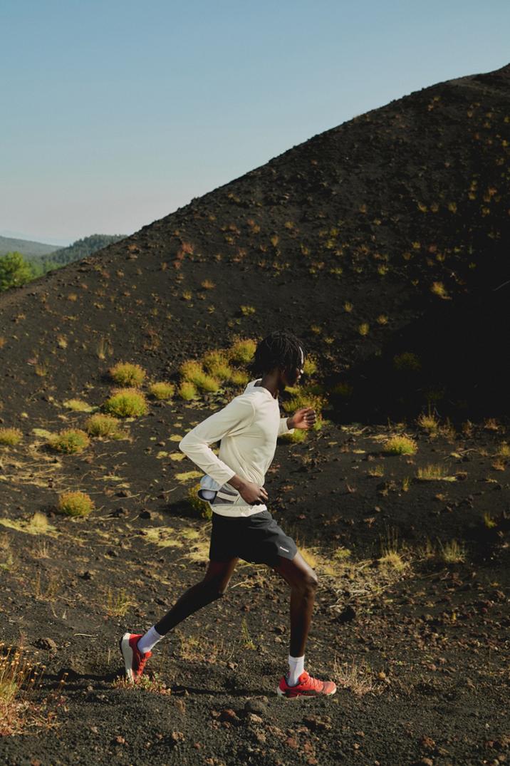 Location Image for Genesis Trail-Running Shoes - Men's