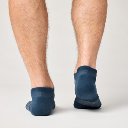 Brooks Run-In Socks - 3 Pairs 2