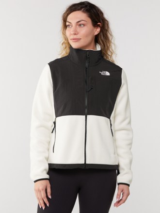 The North Face Denali 2 Jacket - Women's 1