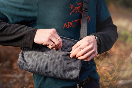 新品　ベルロイ　ショルダー　7L Bellroy Lite Sling 楽天市場】bellroy ベルロイ 公式ストア ライトスリング 軽量