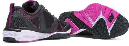 Back View (Black/Pink)