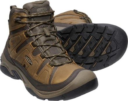 Men's Footwear: Boots, Sandals & Shoes | REI Co-op