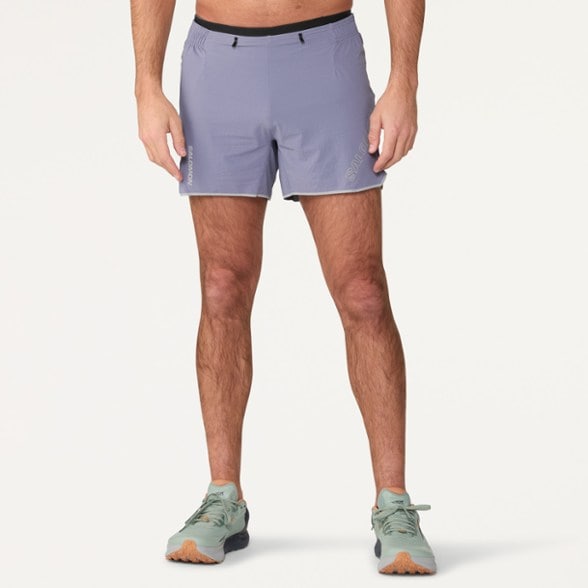 Model info: Height: 6'1" | Waist: 32.5 | Inseam: 33 | Wearing size: M