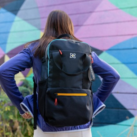 Location Image for Camden Tote Pack - Women's
