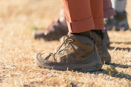 KEEN Circadia Mid Waterproof Hiking Boots - Men's 7