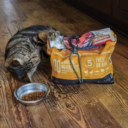 Location Image for CamJam SlideLock Adjustable Bungee