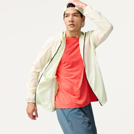 Brooks Canopy Packable Jacket - Men's 4