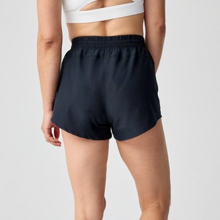 Brooks Dash Shorts - Women's 3