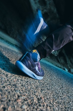 Location Image for Altra x Smartwool Escalante 4 Road-Running Shoes - Women's