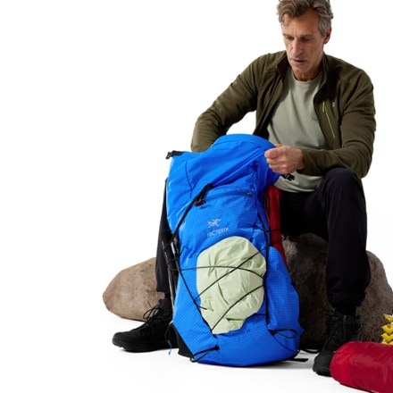 Arc'teryx Aerios 35 Pack 7