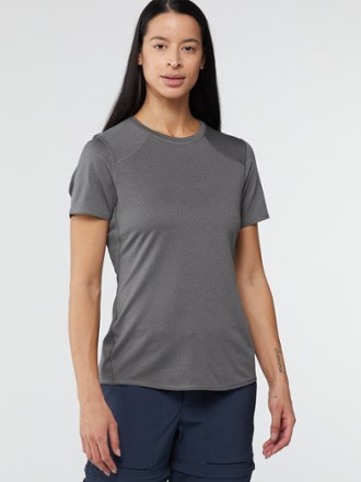 lightweight base layer tops