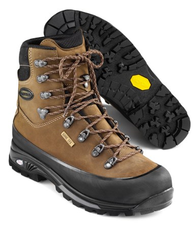 lowa tibet gtx