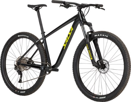 Salsa Rangefinder Advent X 29 Mountain Bike 1