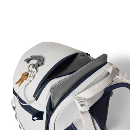 YETI Palo 32 L Active Pack 4