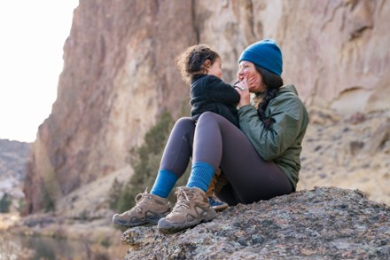 Location Image for Eve Light Weight Hiker Crew Socks - Women's