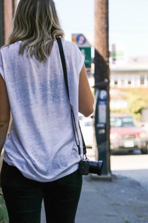 Peak Design Camera Leash In use (Black)