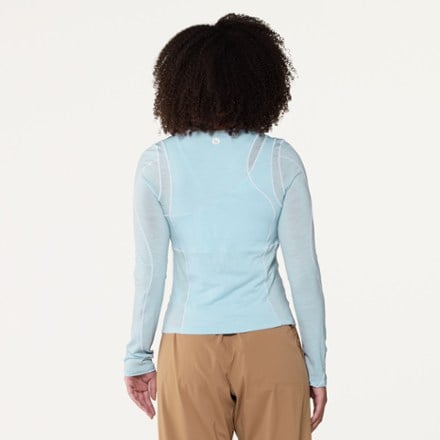 SENIQ Everform Merino Wool All-Season Long-Sleeve Base Layer Shirt - Women's 4