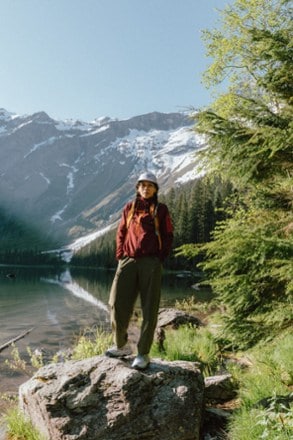 Location Image of color Burgundy Crush/Lali Guran