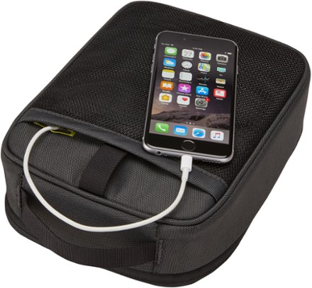 Thule Subterra PowerShuttle Plus Travel Case 6