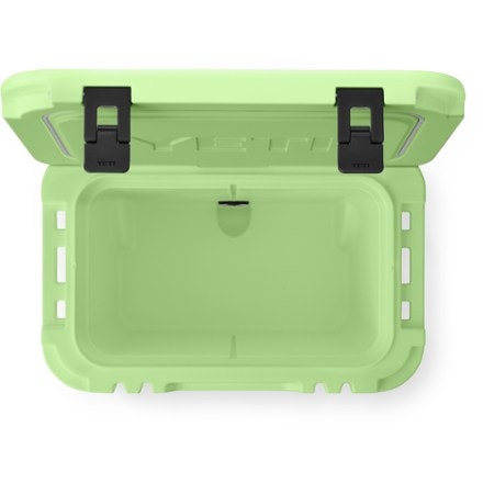 YETI Roadie 32 Wheeled Cooler 5