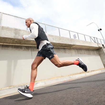 Location Image for Vomero 17 Road-Running Shoes - Men's