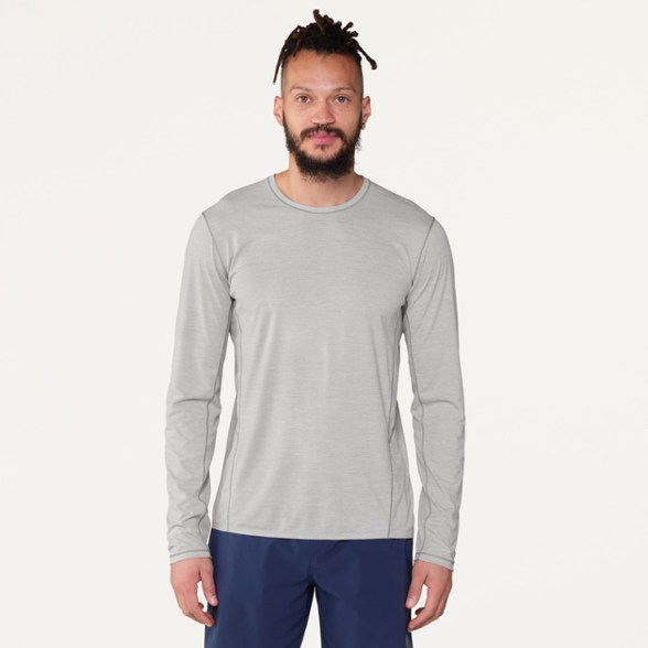 Model info: Height: 6' 2" | Waist: 32" | Wearing size: M