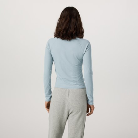 Vuori Long-Sleeve Pose Crew Shirt - Women's 2