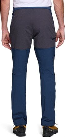 On Body Image of color Indigo/Carbon