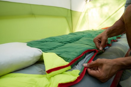 Coleman Arch Bay 30 Sleeping Bag 5
