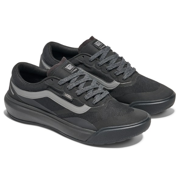 Product Image of color Black/Black