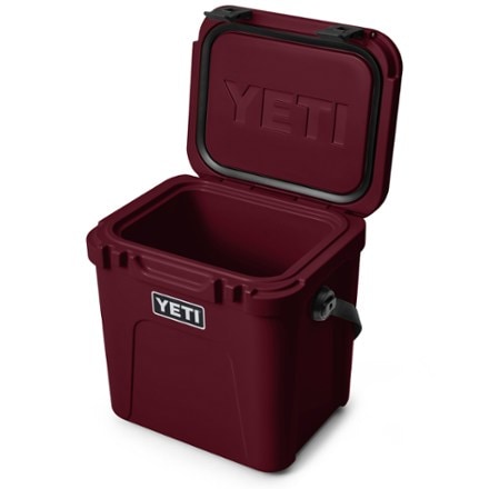 YETI Roadie 24 Cooler 2