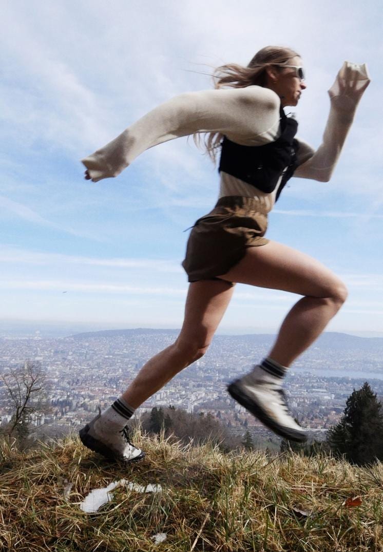 Location Image for 001 Trail-Running Shoes - Women's