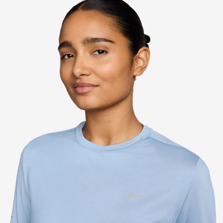 Nike Swift Dri-FIT UV Long-Sleeve Crewneck Top - Women's 2