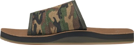 Sanuk sales camouflage shoes