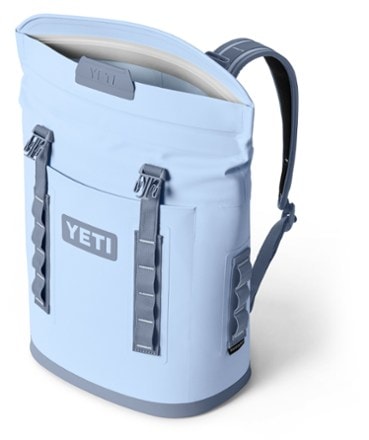 YETI Hopper M12 Backpack Soft Cooler 4