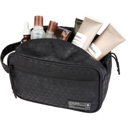Hex Aspect Dopp Kit 5