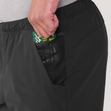 Arc'teryx Incendo 9" Shorts - Men's 6