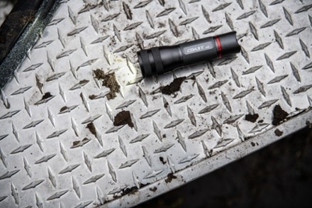 Coast G55 Flashlight 7