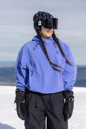 Location Image of color Alpenglow Blue