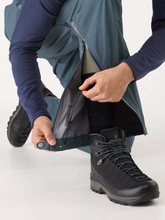 Arc'teryx Beta Pants - Men's 7