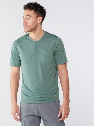 PEARL iZUMi Rove Tech Henley Cycling Jersey - Men's 1