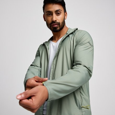 Saucony Peregrine Packaway Jacket - Men's 3