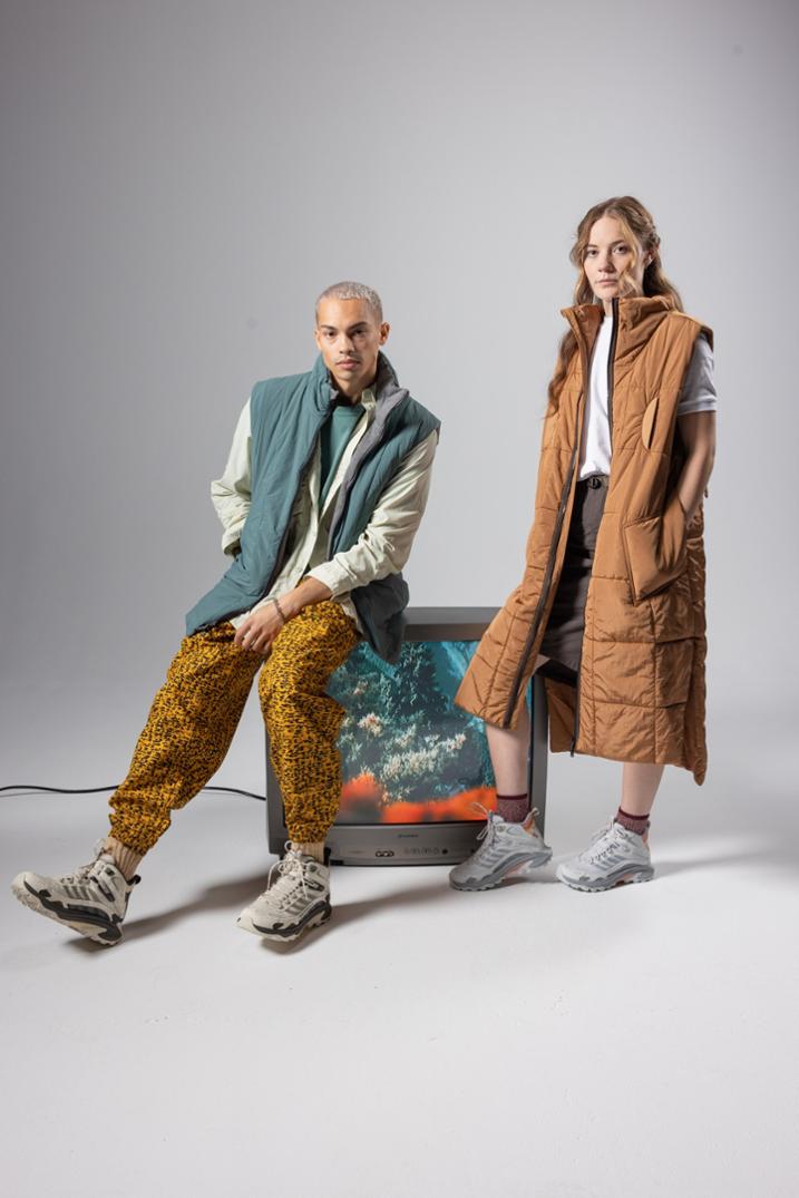 Location Image for Moab Speed 2 Mid GTX Hiking Boots - Women's