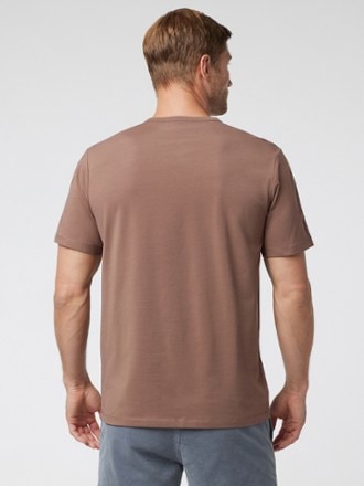 Vuori Feather Pocket T-Shirt - Men's 2